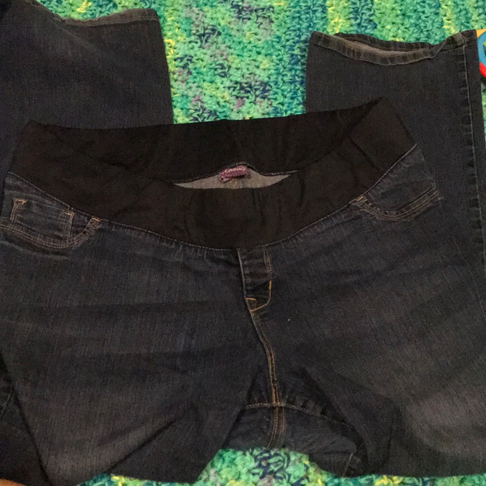 Old Navy slim boot cut maternity jeans 18 short